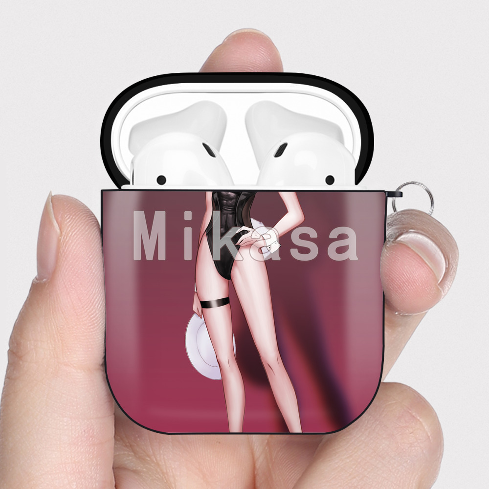 （画像用） 進撃の巨人 Attack on Titan AirPods 第2世代保護ケース ハードシェル ブラック 耐衝撃・防指紋・カラビナ付き