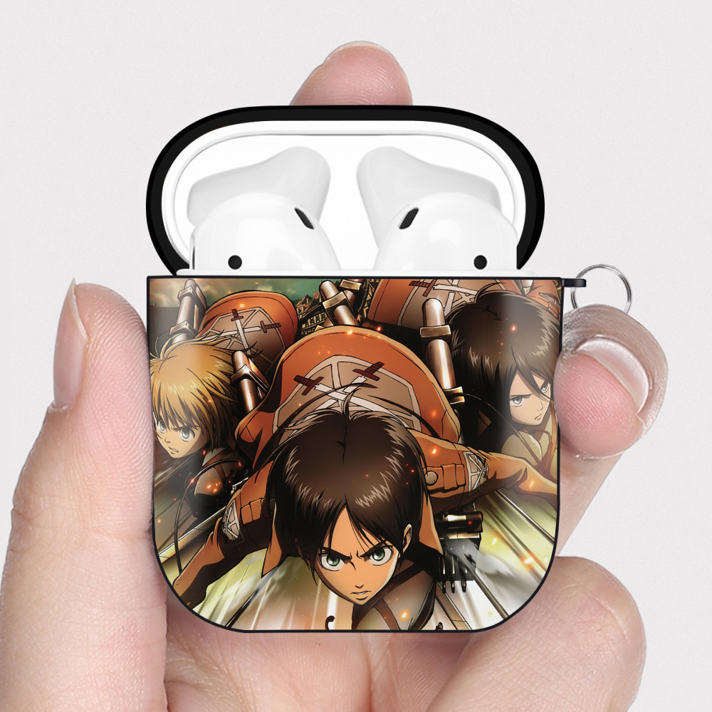 （画像用） 進撃の巨人 Attack on Titan AirPods 第2世代保護ケース ハードシェル ブラック 耐衝撃・防指紋・カラビナ付き