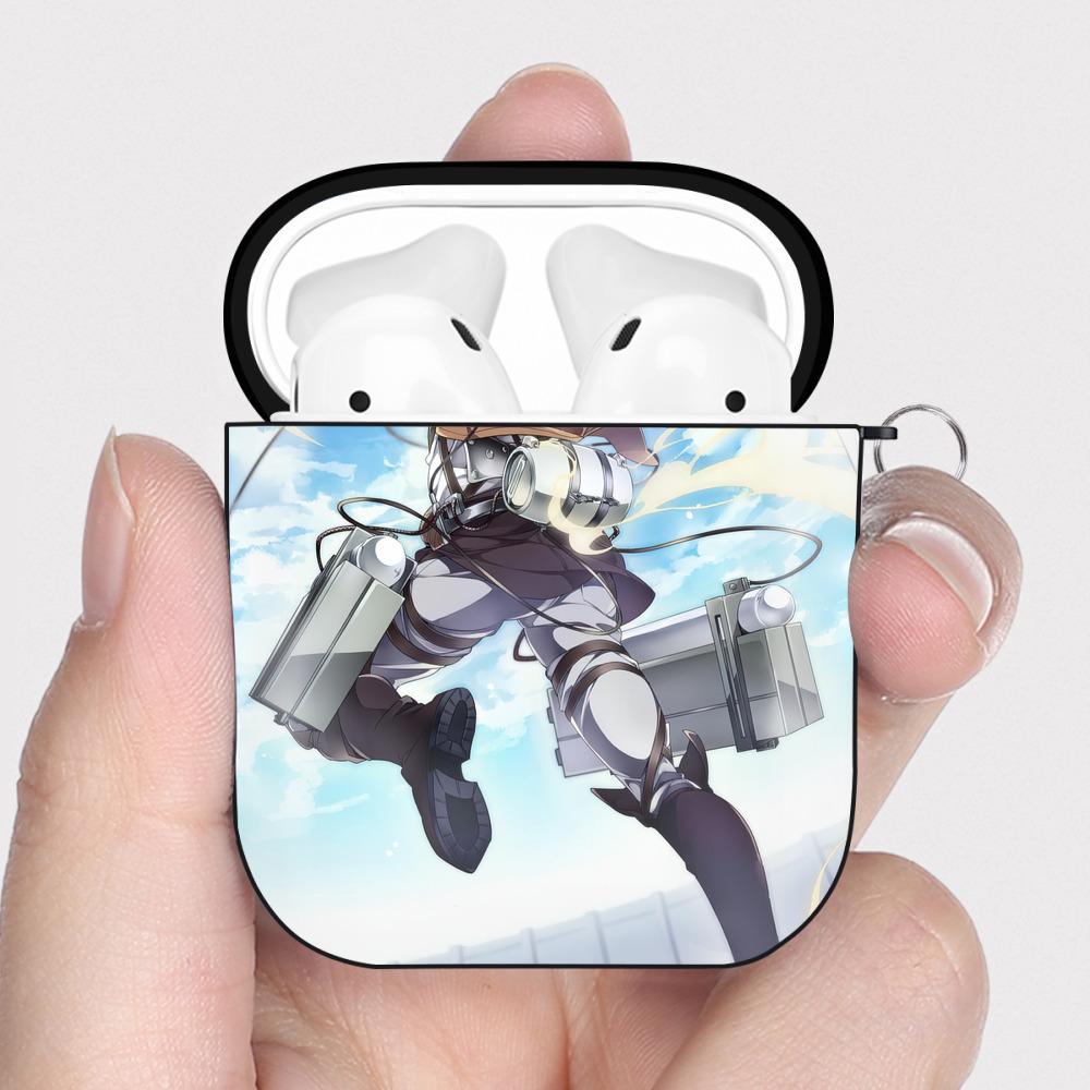 （画像用） 進撃の巨人 Attack on Titan AirPods 第2世代保護ケース ハードシェル ブラック 耐衝撃・防指紋・カラビナ付き