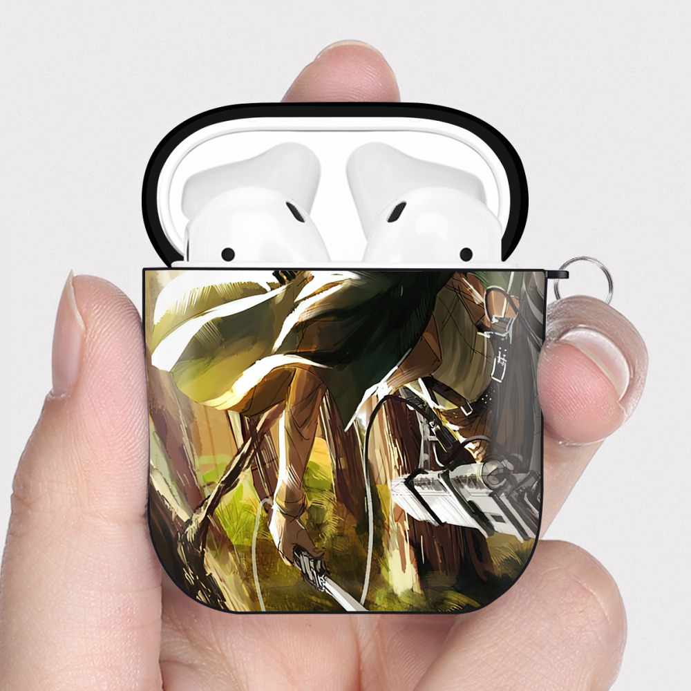 （画像用） 進撃の巨人 Attack on Titan AirPods 第2世代保護ケース ハードシェル ブラック 耐衝撃・防指紋・カラビナ付き
