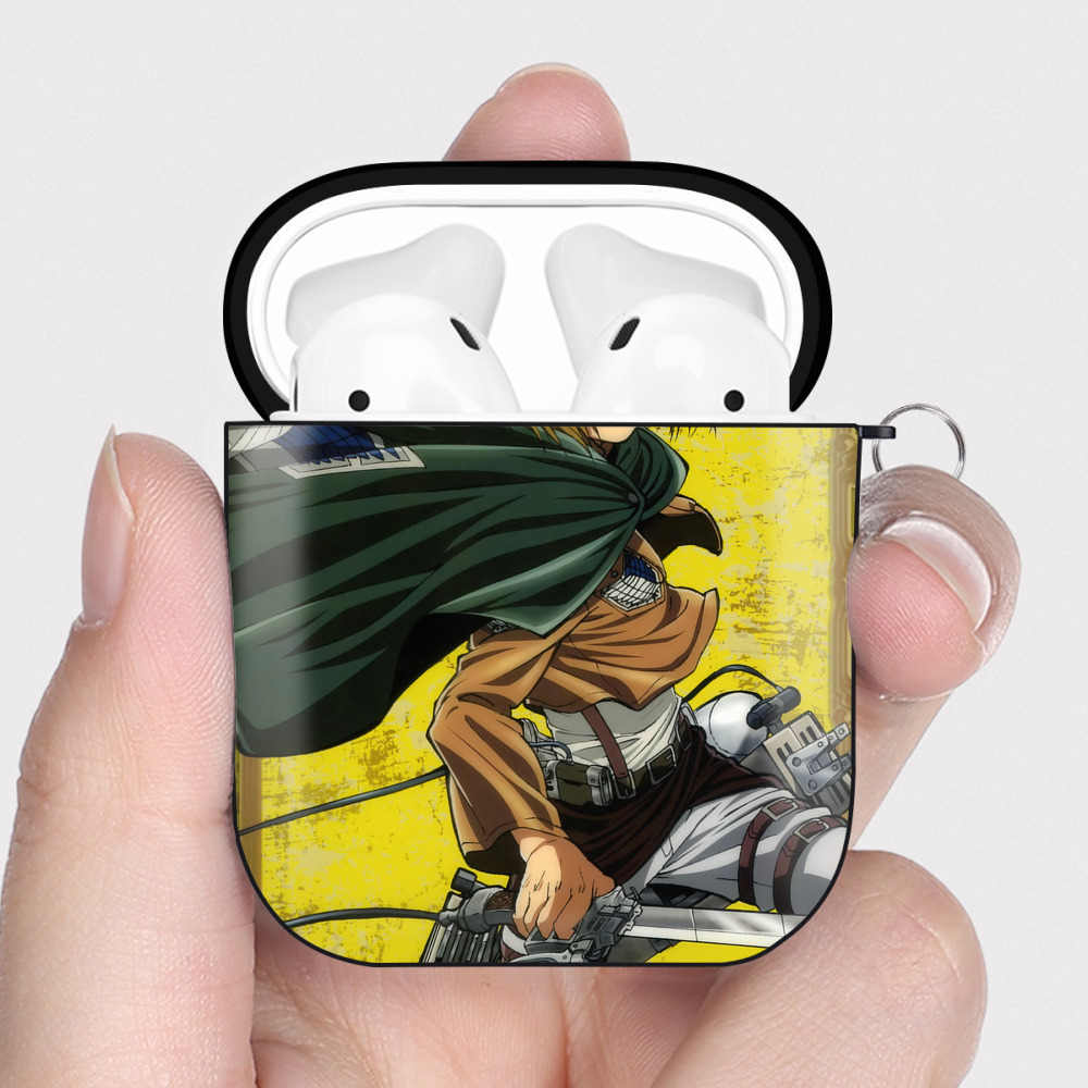 （画像用） 進撃の巨人 Attack on Titan AirPods 第2世代保護ケース ハードシェル ブラック 耐衝撃・防指紋・カラビナ付き