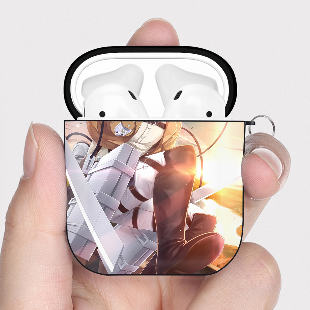 （画像用） 進撃の巨人 Attack on Titan AirPods 第2世代保護ケース ハードシェル ブラック 耐衝撃・防指紋・カラビナ付き