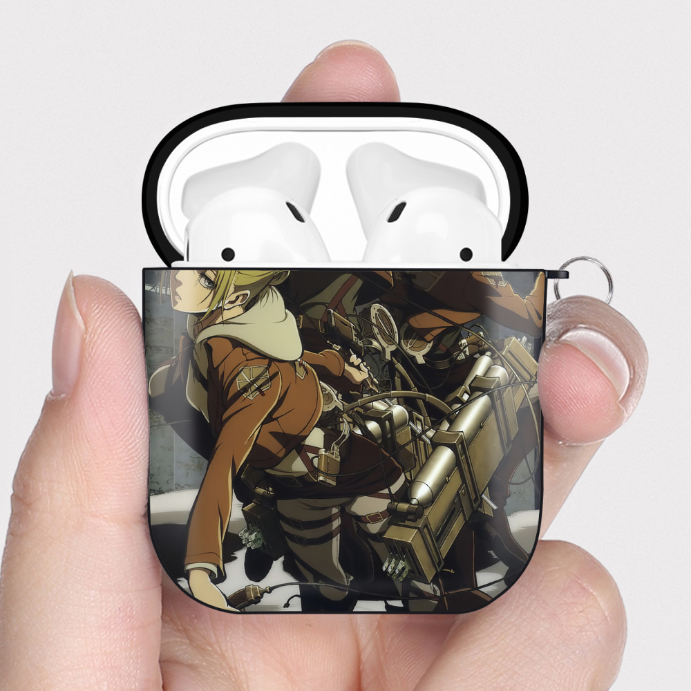 （画像用） 進撃の巨人 Attack on Titan AirPods 第2世代保護ケース ハードシェル ブラック 耐衝撃・防指紋・カラビナ付き
