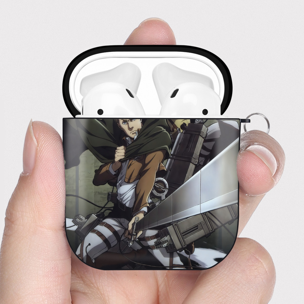 （画像用） 進撃の巨人 Attack on Titan AirPods 第2世代保護ケース ハードシェル ブラック 耐衝撃・防指紋・カラビナ付き