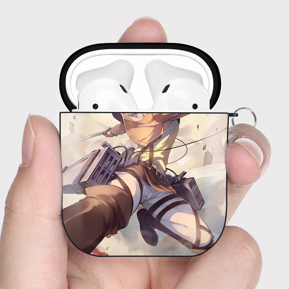 （画像用） 進撃の巨人 Attack on Titan AirPods 第2世代保護ケース ハードシェル ブラック 耐衝撃・防指紋・カラビナ付き