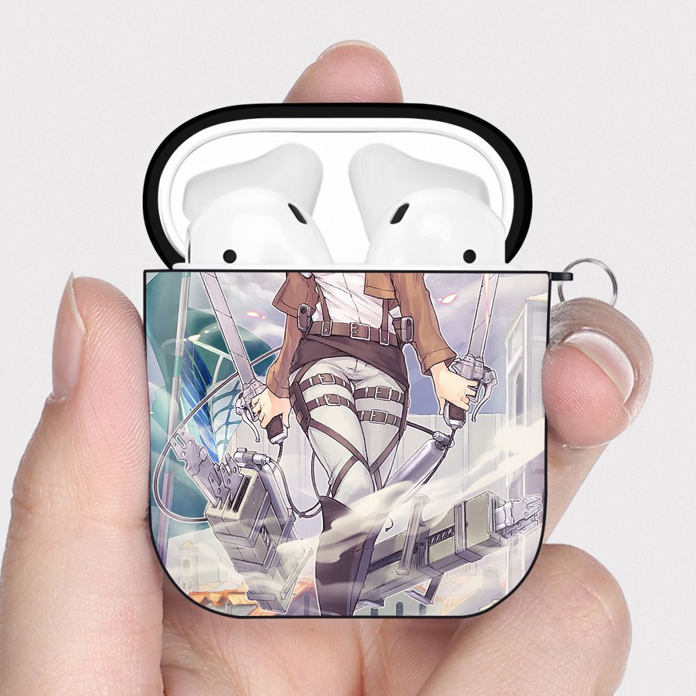 （画像用） 進撃の巨人 Attack on Titan AirPods 第2世代保護ケース ハードシェル ブラック 耐衝撃・防指紋・カラビナ付き