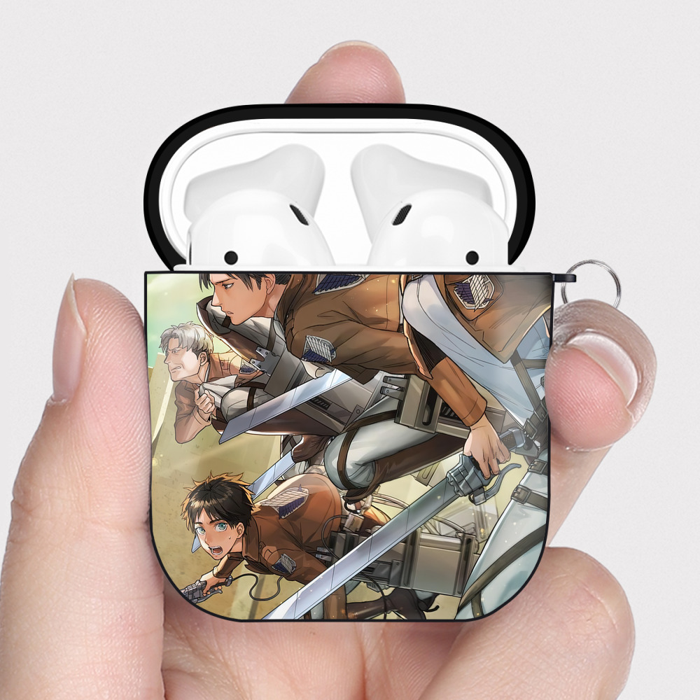 （画像用） 進撃の巨人 Attack on Titan AirPods 第2世代保護ケース ハードシェル ブラック 耐衝撃・防指紋・カラビナ付き