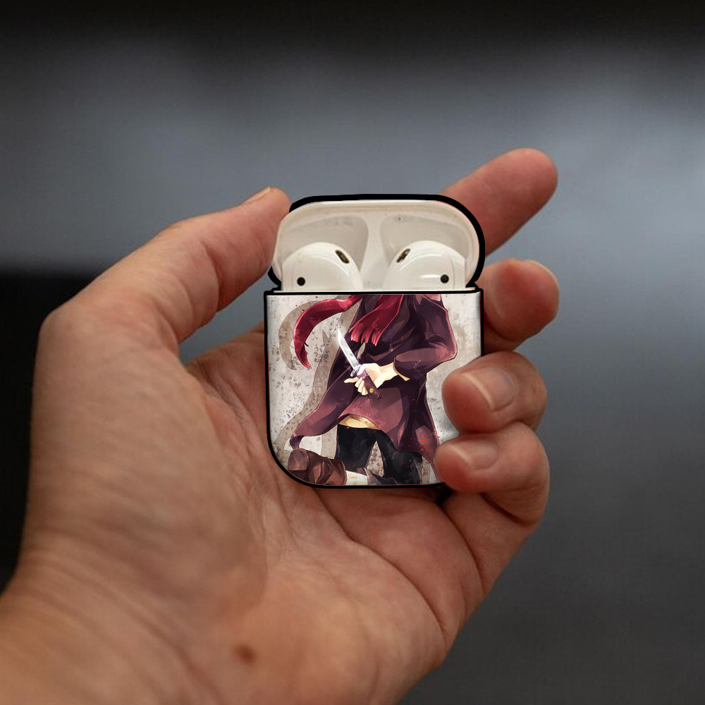 進撃の巨人 Attack on Titan AirPods 第2世代保護ケース ハードシェル ブラック 耐衝撃・防指紋・カラビナ付き