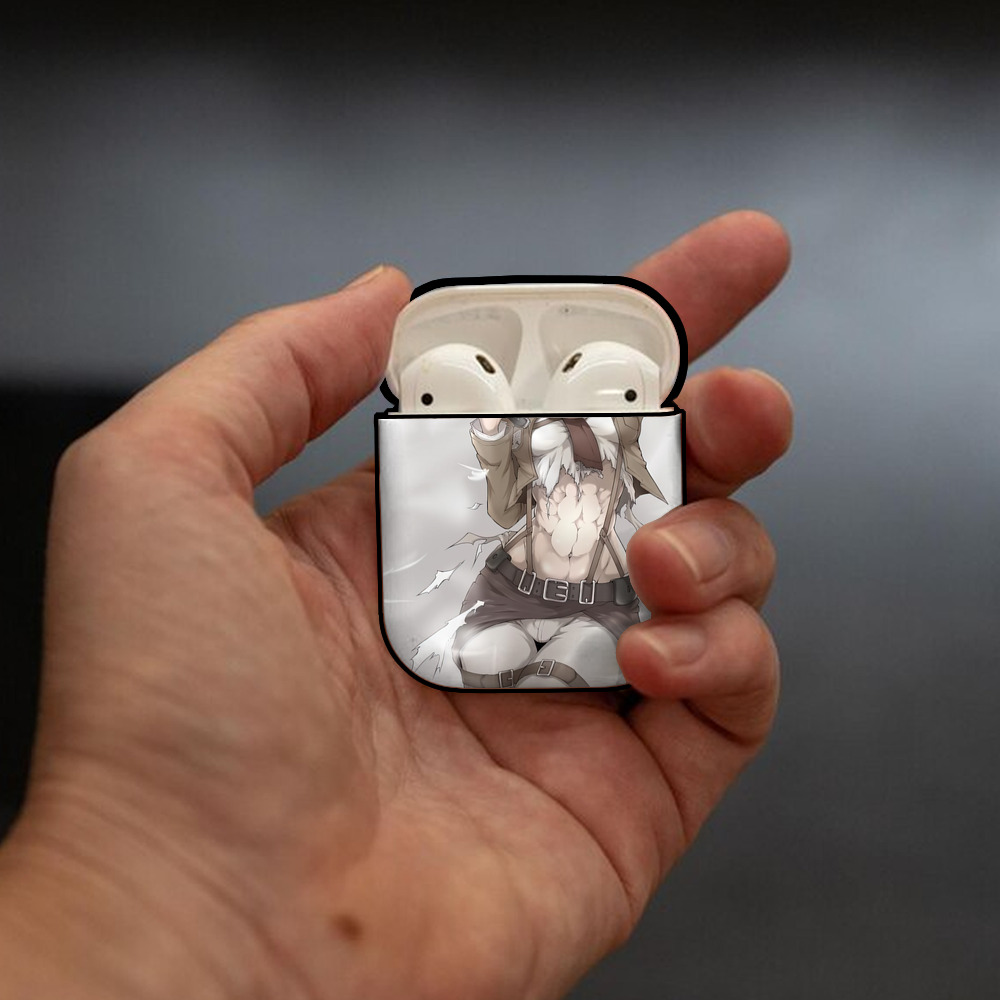 進撃の巨人 Attack on Titan AirPods 第2世代保護ケース ハードシェル ブラック 耐衝撃・防指紋・カラビナ付き