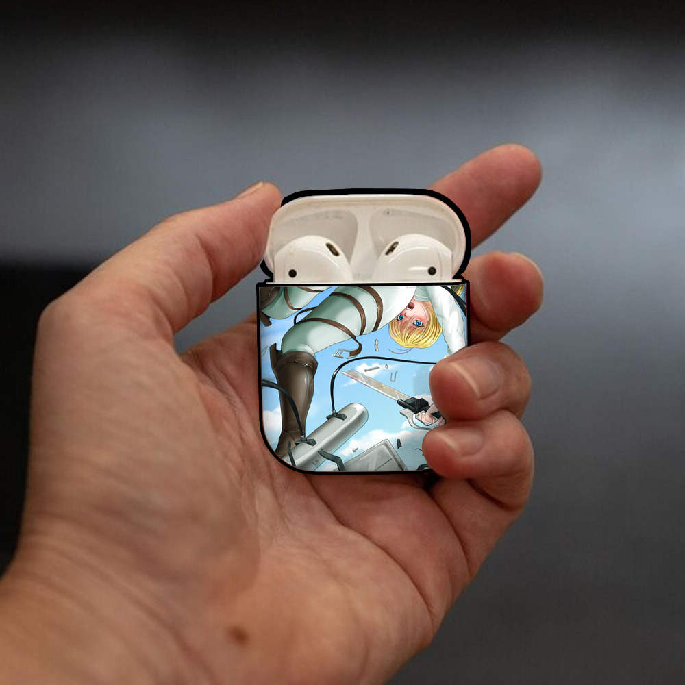 進撃の巨人 Attack on Titan AirPods 第2世代保護ケース ハードシェル ブラック 耐衝撃・防指紋・カラビナ付き