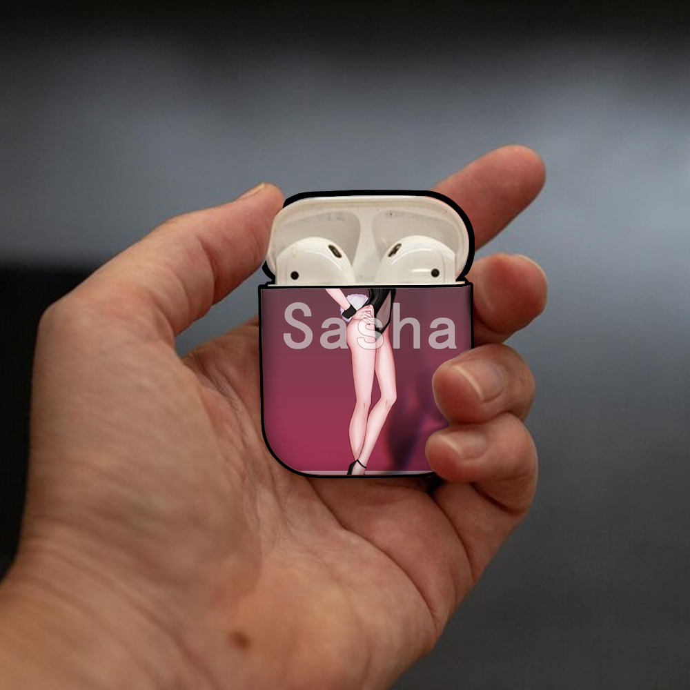 進撃の巨人 Attack on Titan AirPods 第2世代保護ケース ハードシェル ブラック 耐衝撃・防指紋・カラビナ付き