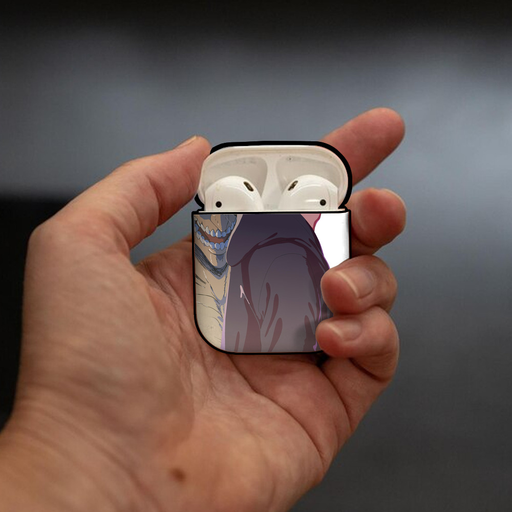 進撃の巨人 Attack on Titan AirPods 第2世代保護ケース ハードシェル ブラック 耐衝撃・防指紋・カラビナ付き