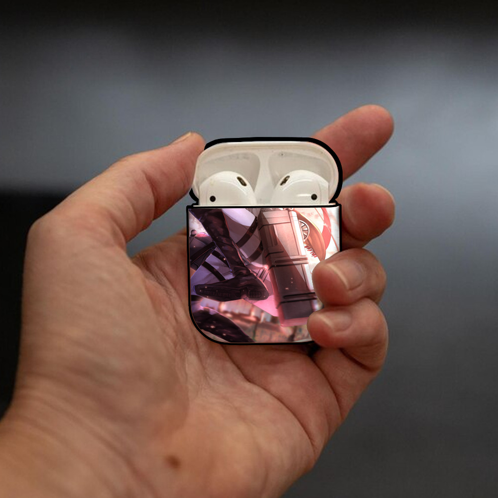 進撃の巨人 Attack on Titan AirPods 第2世代保護ケース ハードシェル ブラック 耐衝撃・防指紋・カラビナ付き
