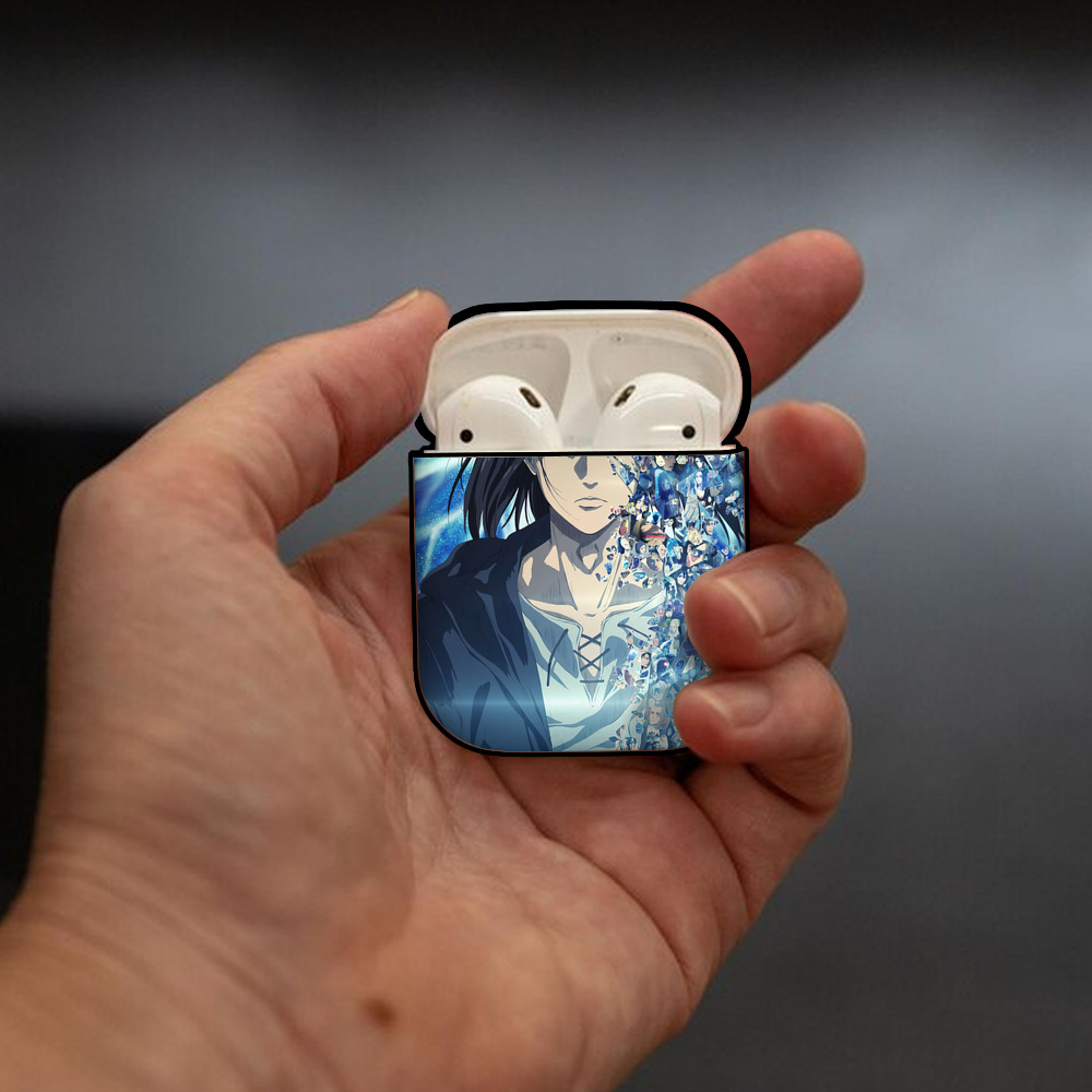 進撃の巨人 Attack on Titan AirPods 第2世代保護ケース ハードシェル ブラック 耐衝撃・防指紋・カラビナ付き