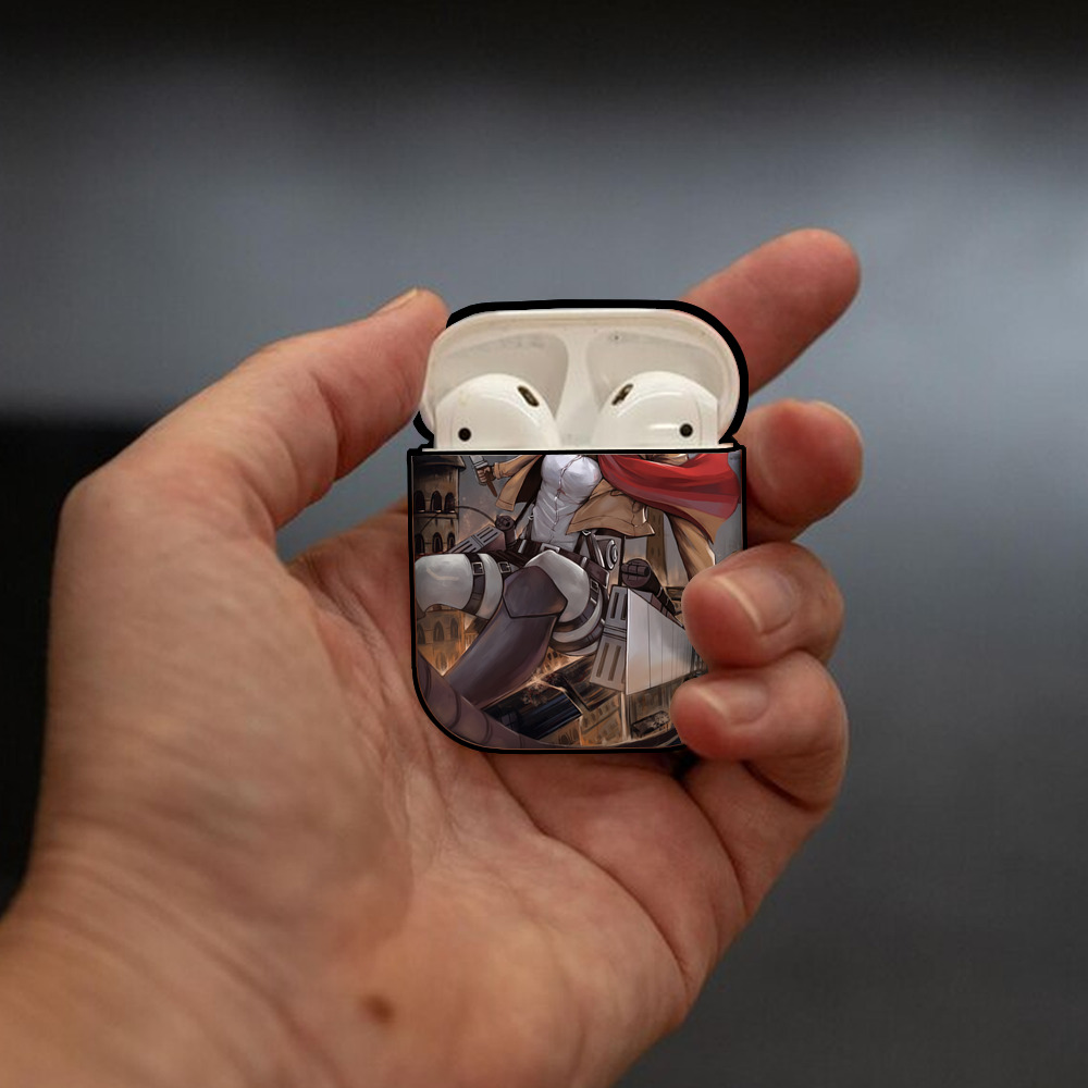 進撃の巨人 Attack on Titan AirPods 第2世代保護ケース ハードシェル ブラック 耐衝撃・防指紋・カラビナ付き