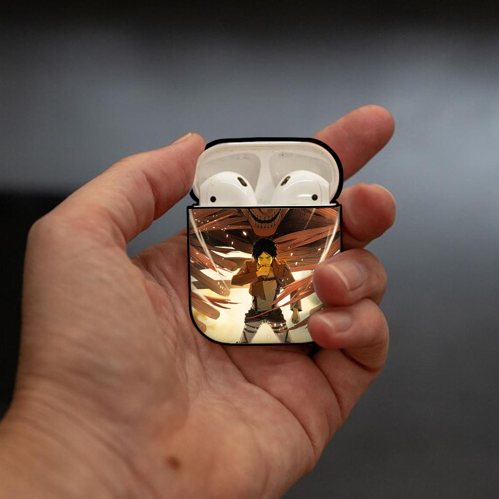 進撃の巨人 Attack on Titan AirPods 第2世代保護ケース ハードシェル ブラック 耐衝撃・防指紋・カラビナ付き