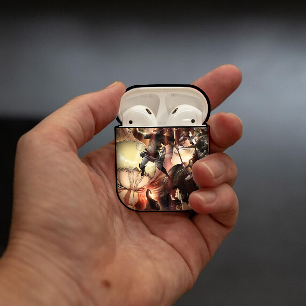 進撃の巨人 Attack on Titan AirPods 第2世代保護ケース ハードシェル ブラック 耐衝撃・防指紋・カラビナ付き