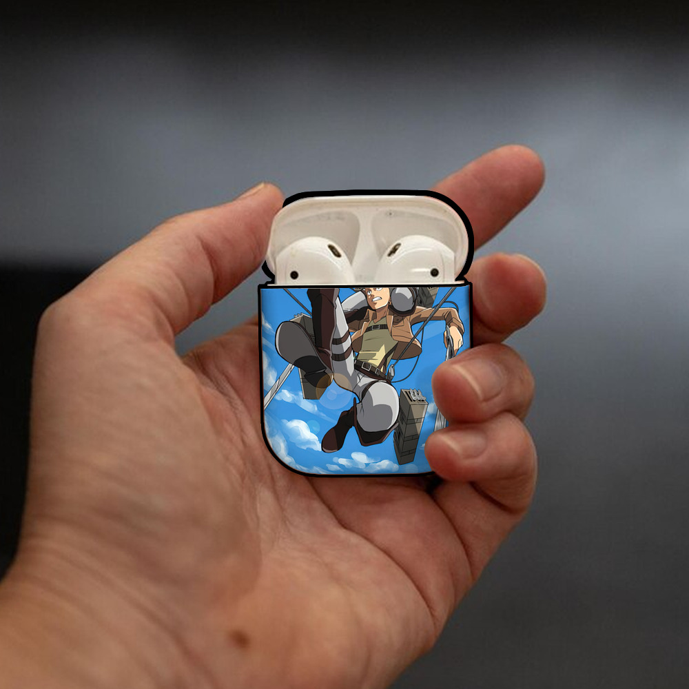 進撃の巨人 Attack on Titan AirPods 第2世代保護ケース ハードシェル ブラック 耐衝撃・防指紋・カラビナ付き