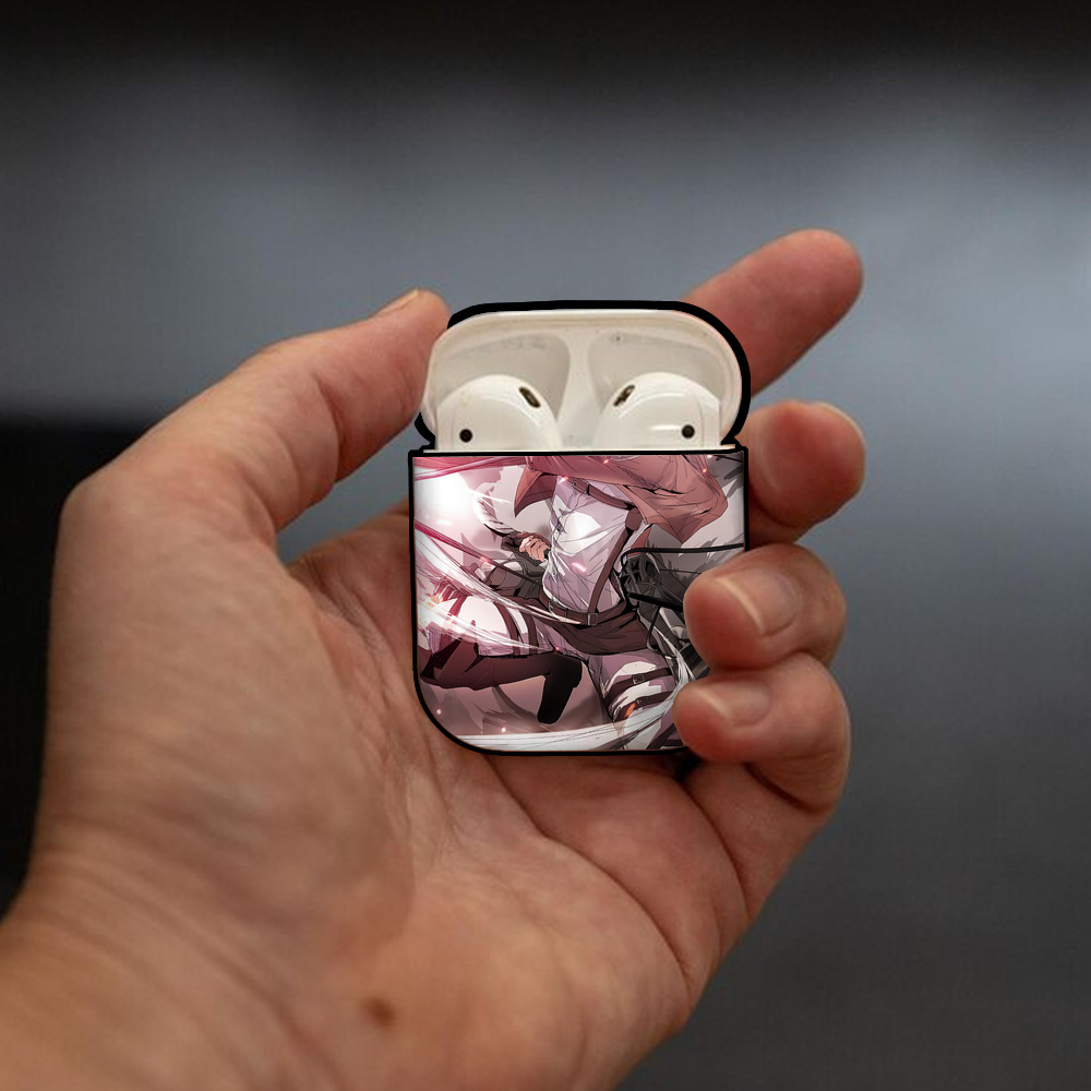 進撃の巨人 Attack on Titan AirPods 第2世代保護ケース ハードシェル ブラック 耐衝撃・防指紋・カラビナ付き