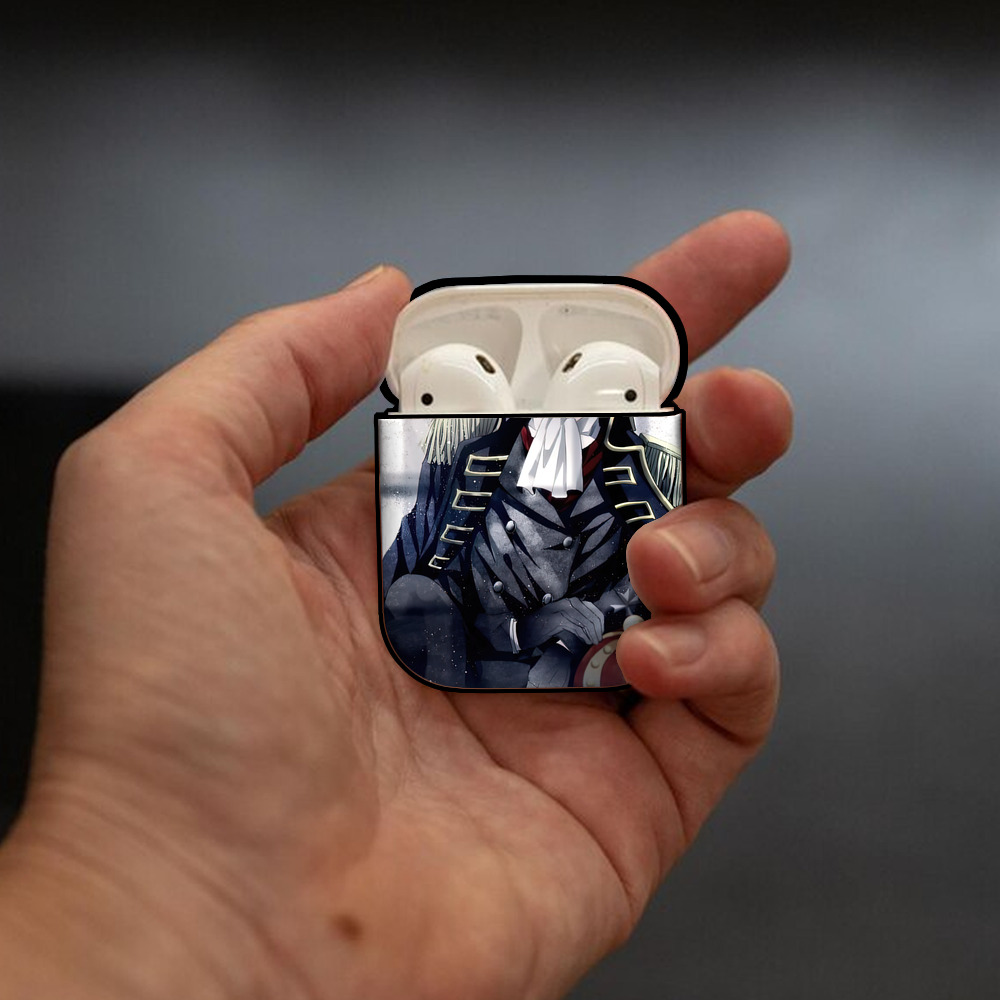 進撃の巨人 Attack on Titan AirPods 第2世代保護ケース ハードシェル ブラック 耐衝撃・防指紋・カラビナ付き