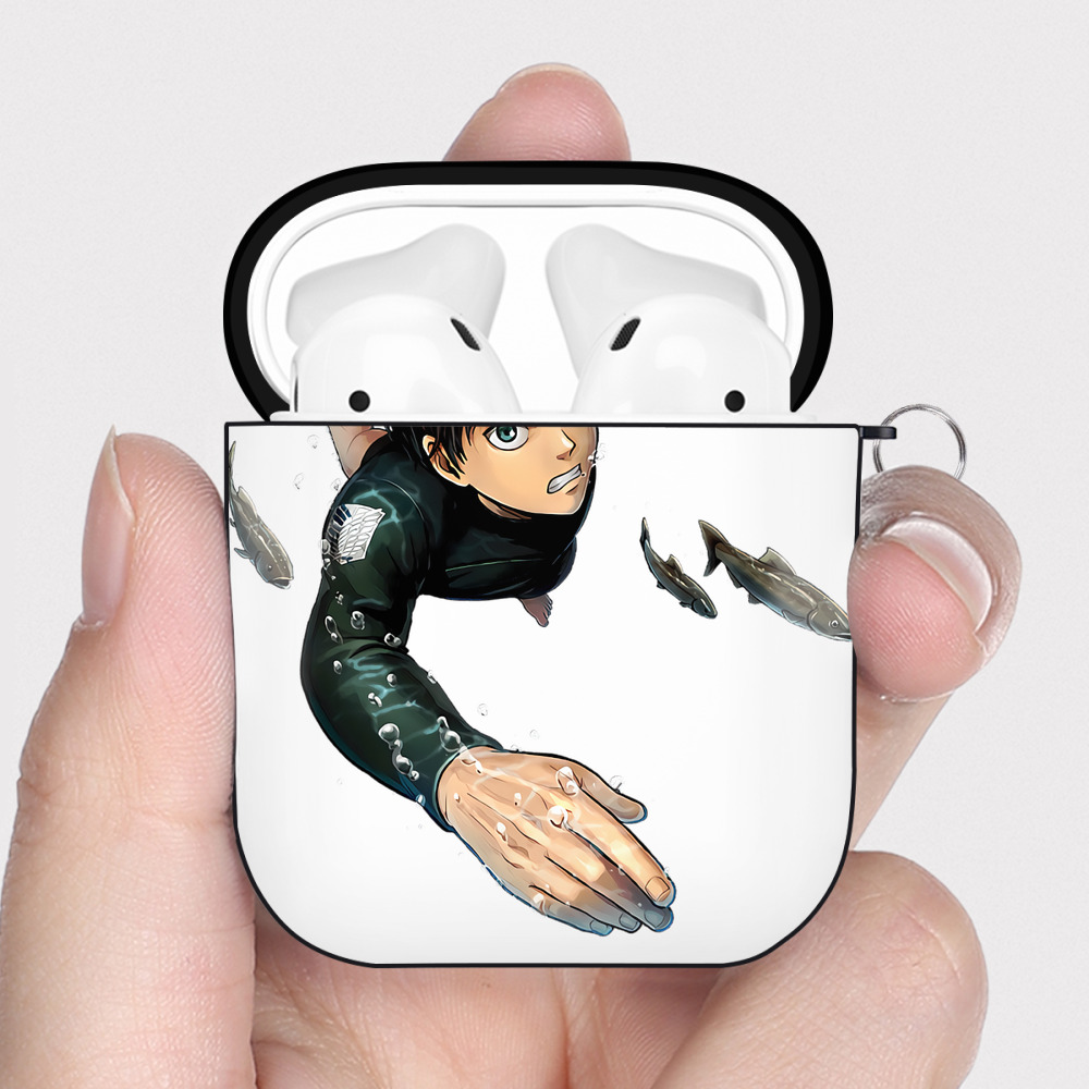 （画像用） 進撃の巨人 エレン･イェーガー Attack on Titan Eren Jäger AirPods 第2世代保護ケース ハードシェル ブラック 耐衝撃・防指紋・カラビナ付き