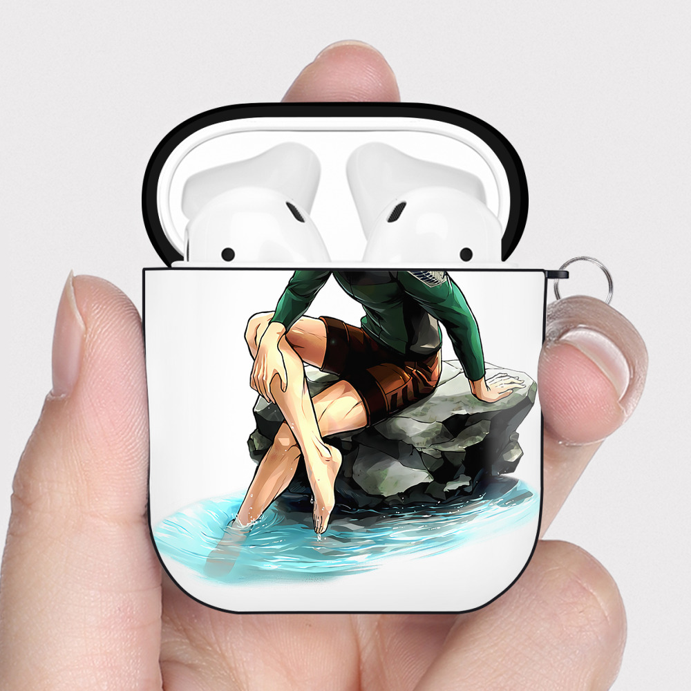 （画像用） 進撃の巨人 リヴァイ·アッカーマン Attack on Titan Levi Ackerman AirPods 第2世代保護ケース ハードシェル ブラック 耐衝撃・防指紋・カラビナ付き