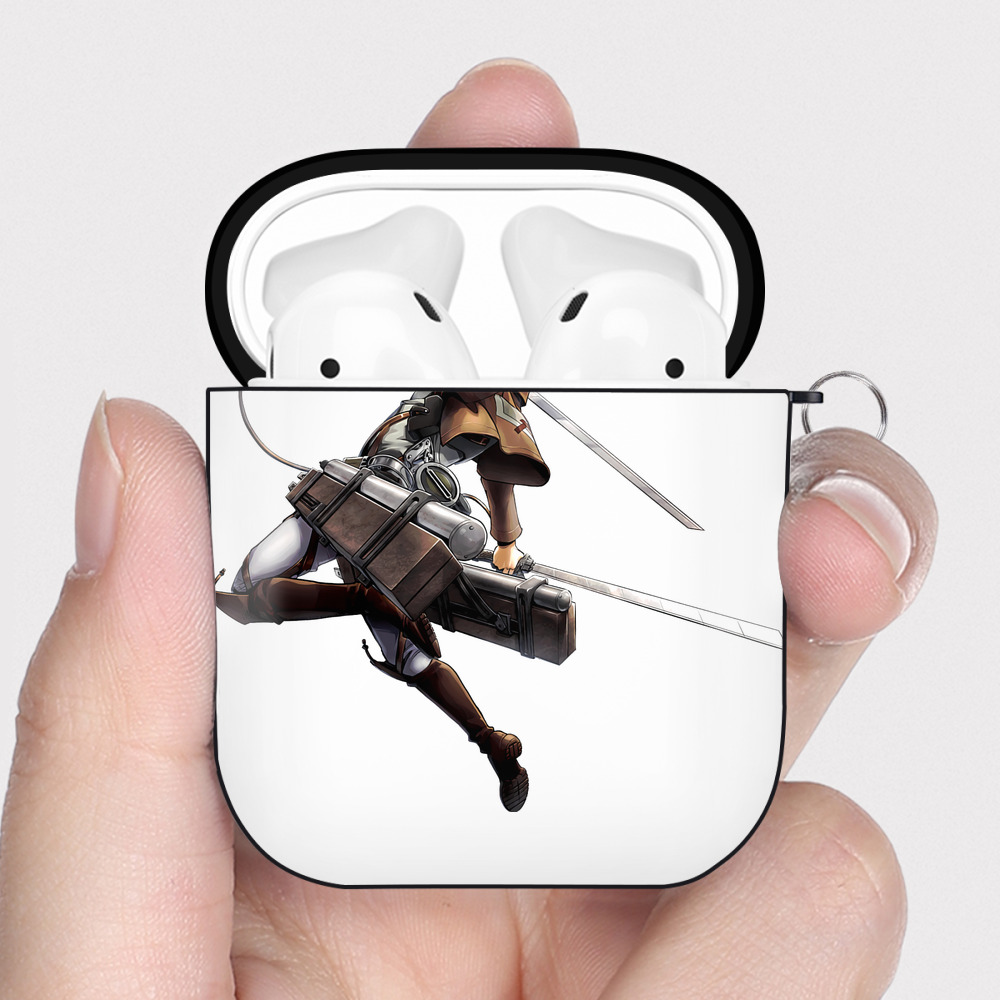 （画像用） 進撃の巨人 サシャ·ブラウス Attack on Titan Sasha Blaus AirPods 第2世代保護ケース ハードシェル ブラック 耐衝撃・防指紋・カラビナ付き
