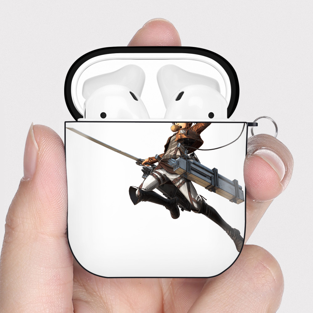 （画像用） 進撃の巨人 サシャ·ブラウス Attack on Titan Sasha Blaus AirPods 第2世代保護ケース ハードシェル ブラック 耐衝撃・防指紋・カラビナ付き