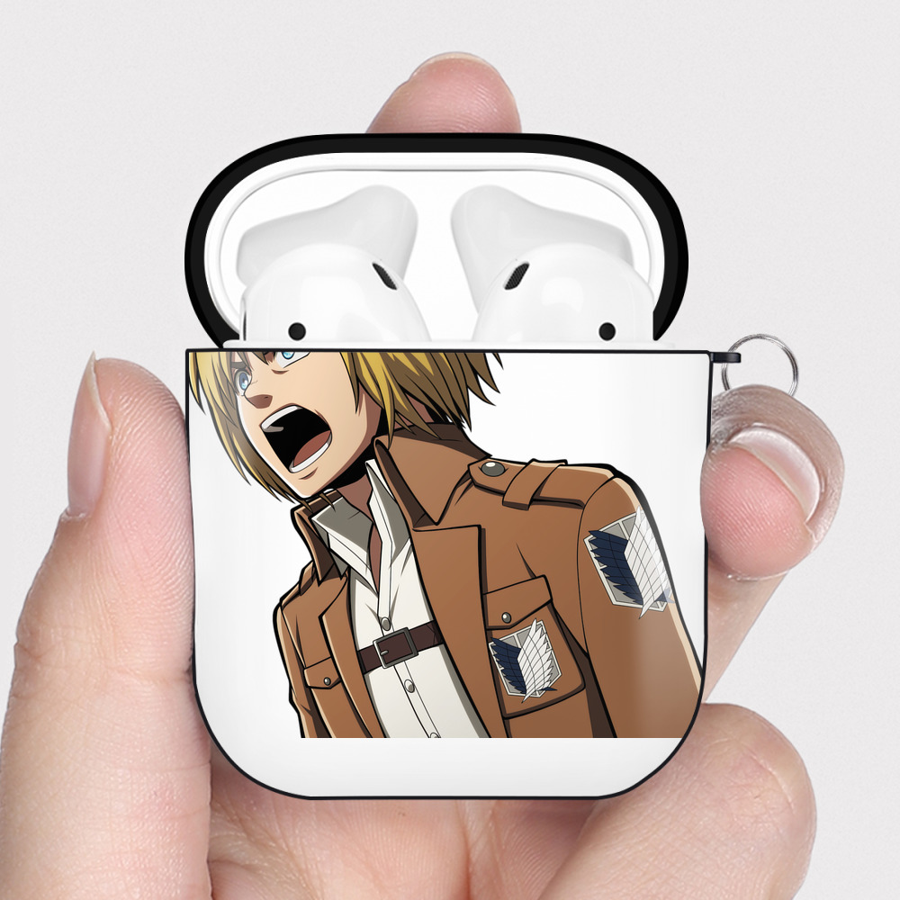 （画像用） 進撃の巨人 アルミン·アルレルト Attack on Titan Armin Arlert AirPods 第2世代保護ケース ハードシェル ブラック 耐衝撃・防指紋・カラビナ付き