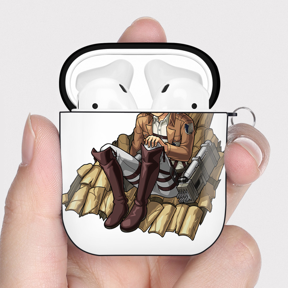 （画像用） 進撃の巨人 アルミン·アルレルト Attack on Titan Armin Arlert AirPods 第2世代保護ケース ハードシェル ブラック 耐衝撃・防指紋・カラビナ付き