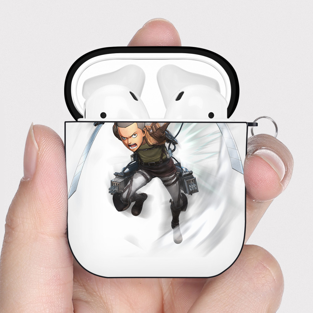 （画像用） 進撃の巨人 コニー·スプリンガー Attack on Titan Connie Springer AirPods 第2世代保護ケース ハードシェル ブラック 耐衝撃・防指紋・カラビナ付き