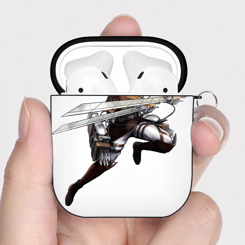 （画像用） 進撃の巨人 Attack on Titan AirPods 第2世代保護ケース ハードシェル ブラック 耐衝撃・防指紋・カラビナ付き
