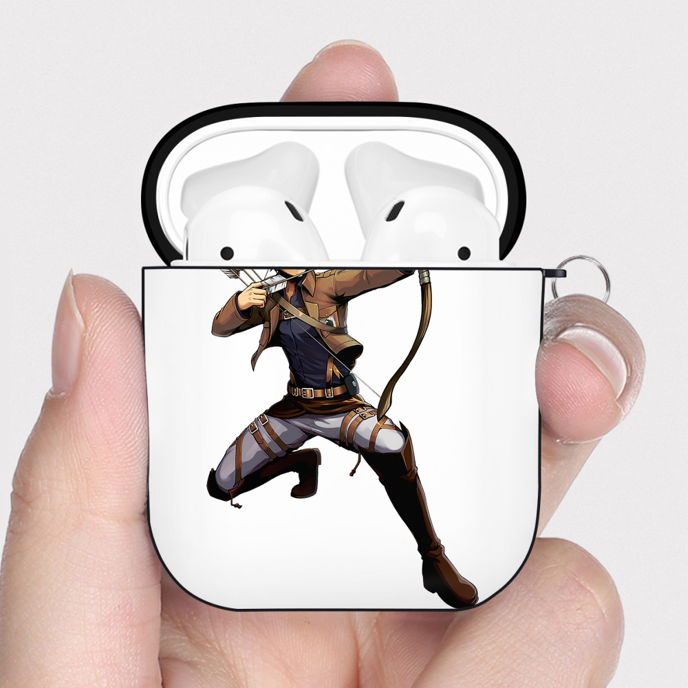 （画像用） 進撃の巨人 Attack on Titan AirPods 第2世代保護ケース ハードシェル ブラック 耐衝撃・防指紋・カラビナ付き