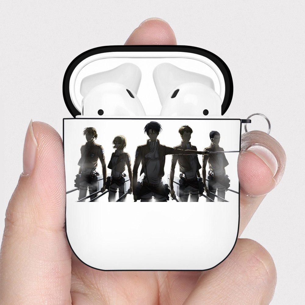 （画像用） 進撃の巨人 Attack on Titan AirPods 第2世代保護ケース ハードシェル ブラック 耐衝撃・防指紋・カラビナ付き