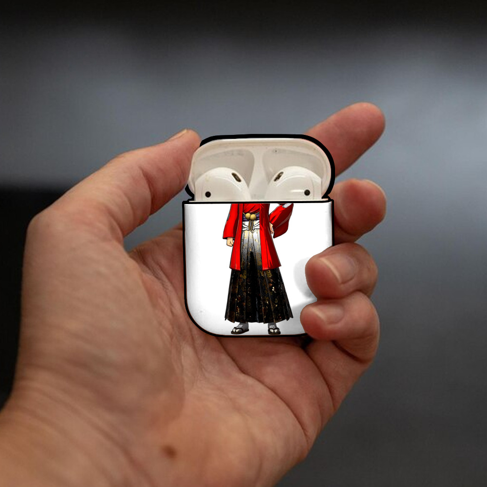 進撃の巨人 エレン･イェーガー Attack on Titan Eren Jäger AirPods 第2世代保護ケース ハードシェル ブラック 耐衝撃・防指紋・カラビナ付き