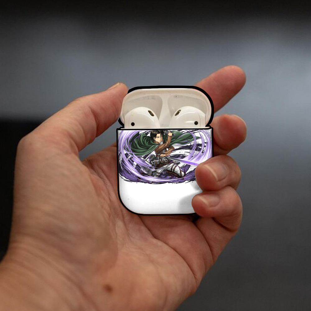 進撃の巨人 リヴァイ·アッカーマン Attack on Titan Levi Ackerman AirPods 第2世代保護ケース ハードシェル ブラック 耐衝撃・防指紋・カラビナ付き