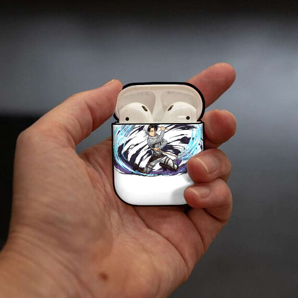 進撃の巨人 リヴァイ·アッカーマン Attack on Titan Levi Ackerman AirPods 第2世代保護ケース ハードシェル ブラック 耐衝撃・防指紋・カラビナ付き