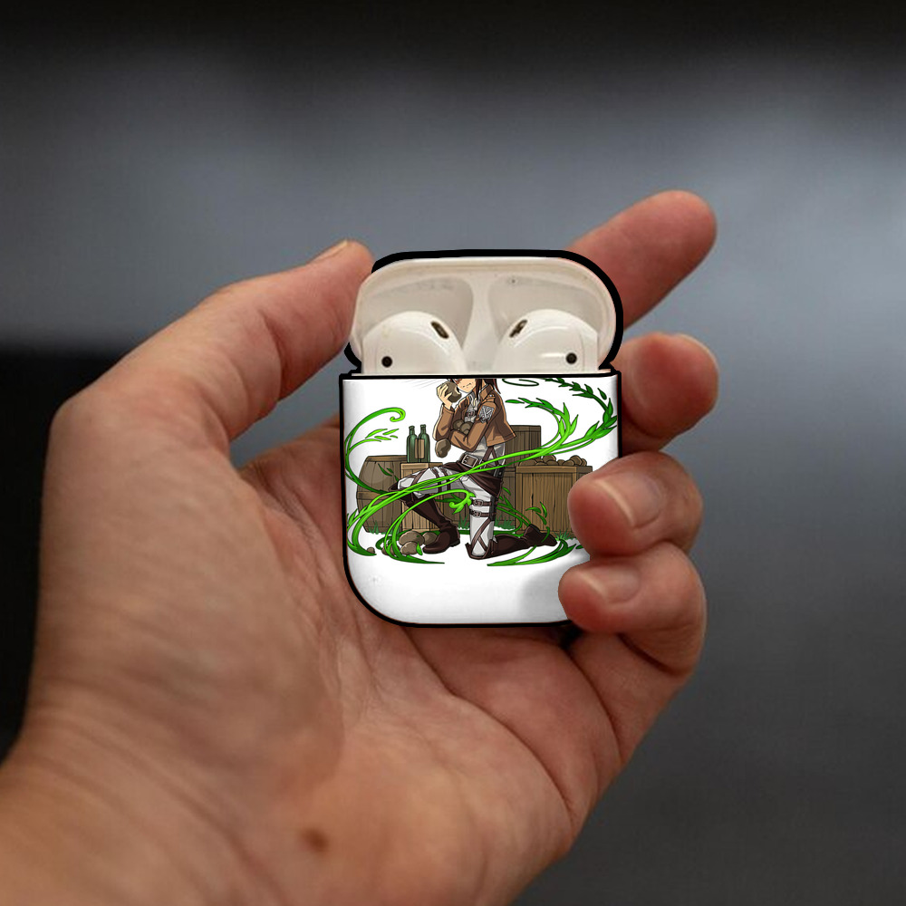 進撃の巨人 サシャ·ブラウス Attack on Titan Sasha Blaus AirPods 第2世代保護ケース ハードシェル ブラック 耐衝撃・防指紋・カラビナ付き