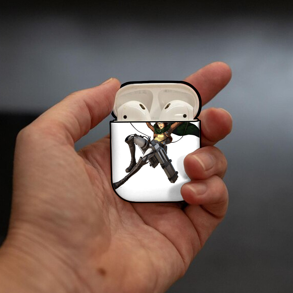 進撃の巨人 ハンジ·ゾエ Attack on Titan Hanji Zoe AirPods 第2世代保護ケース ハードシェル ブラック 耐衝撃・防指紋・カラビナ付き
