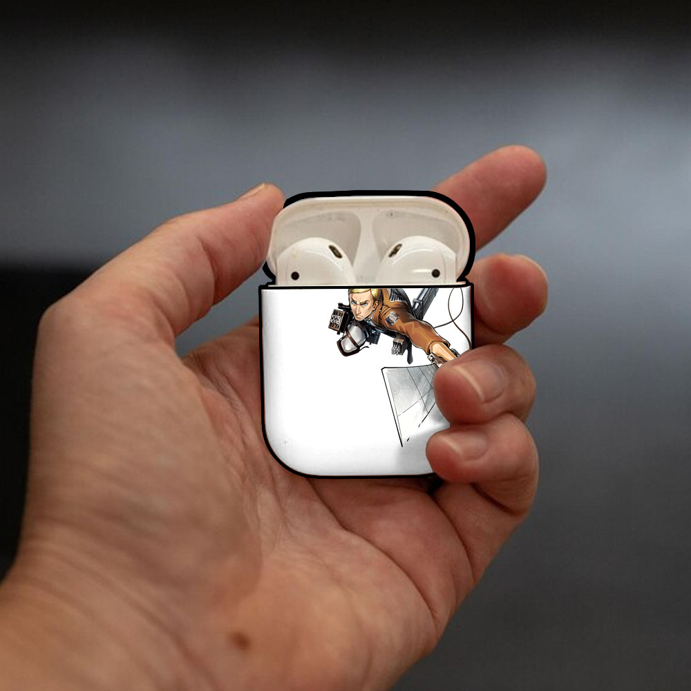 進撃の巨人 エルヴィン・スミス Attack on Titan Erwin Smith AirPods 第2世代保護ケース ハードシェル ブラック 耐衝撃・防指紋・カラビナ付き