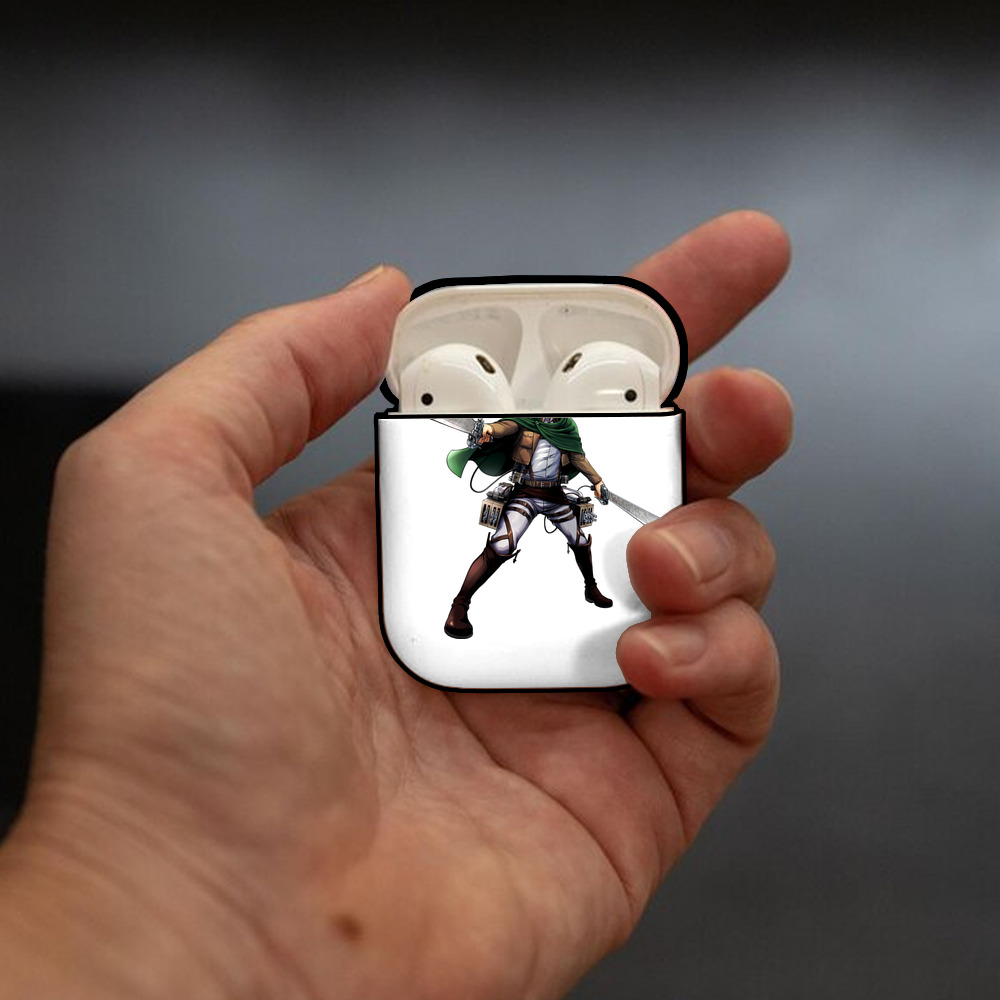 進撃の巨人 エルヴィン・スミス Attack on Titan Erwin Smith AirPods 第2世代保護ケース ハードシェル ブラック 耐衝撃・防指紋・カラビナ付き
