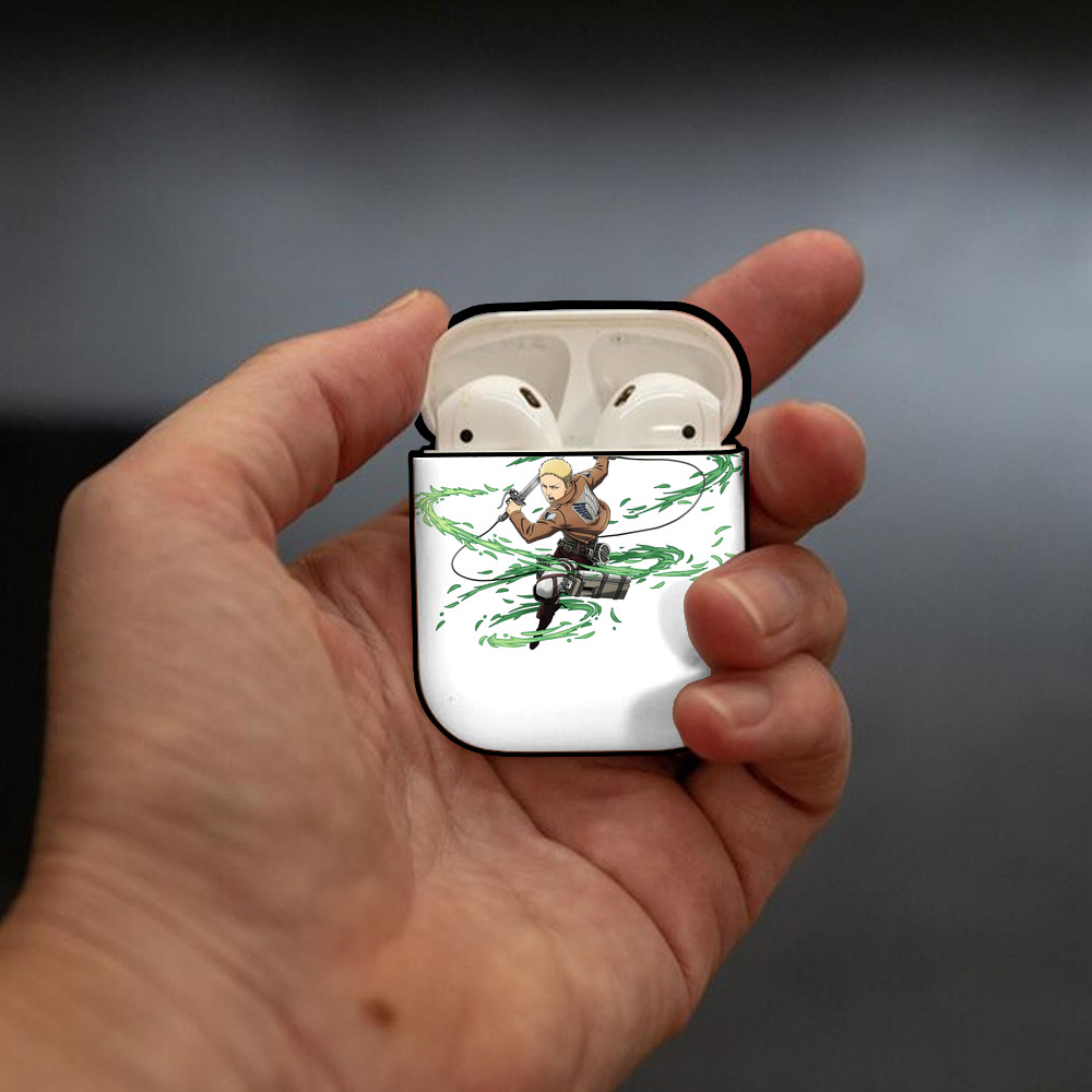 進撃の巨人 ライナー・ブラウン Attack on Titan Reiner Braun AirPods 第2世代保護ケース ハードシェル ブラック 耐衝撃・防指紋・カラビナ付き