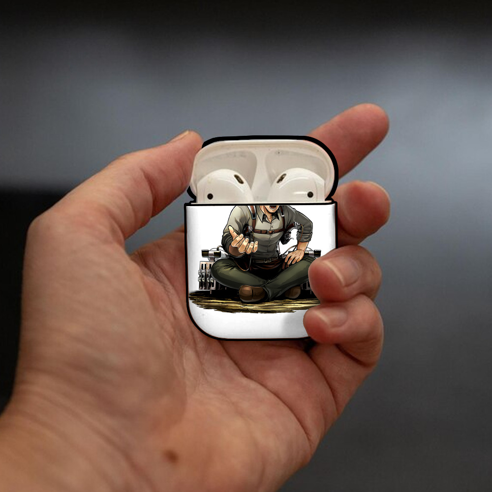 進撃の巨人 ライナー・ブラウン Attack on Titan Reiner Braun AirPods 第2世代保護ケース ハードシェル ブラック 耐衝撃・防指紋・カラビナ付き
