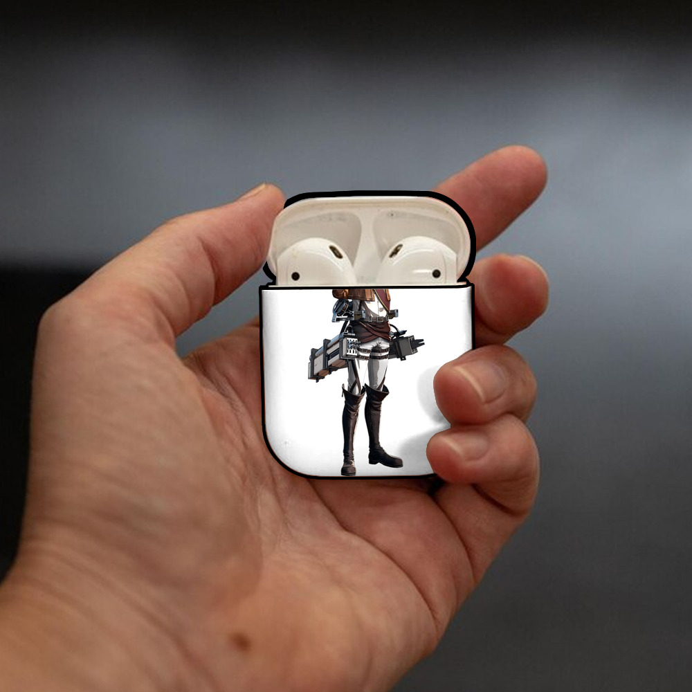 進撃の巨人 ドット·ピクシス Attack on Titan Dot Pixis AirPods 第2世代保護ケース ハードシェル ブラック 耐衝撃・防指紋・カラビナ付き