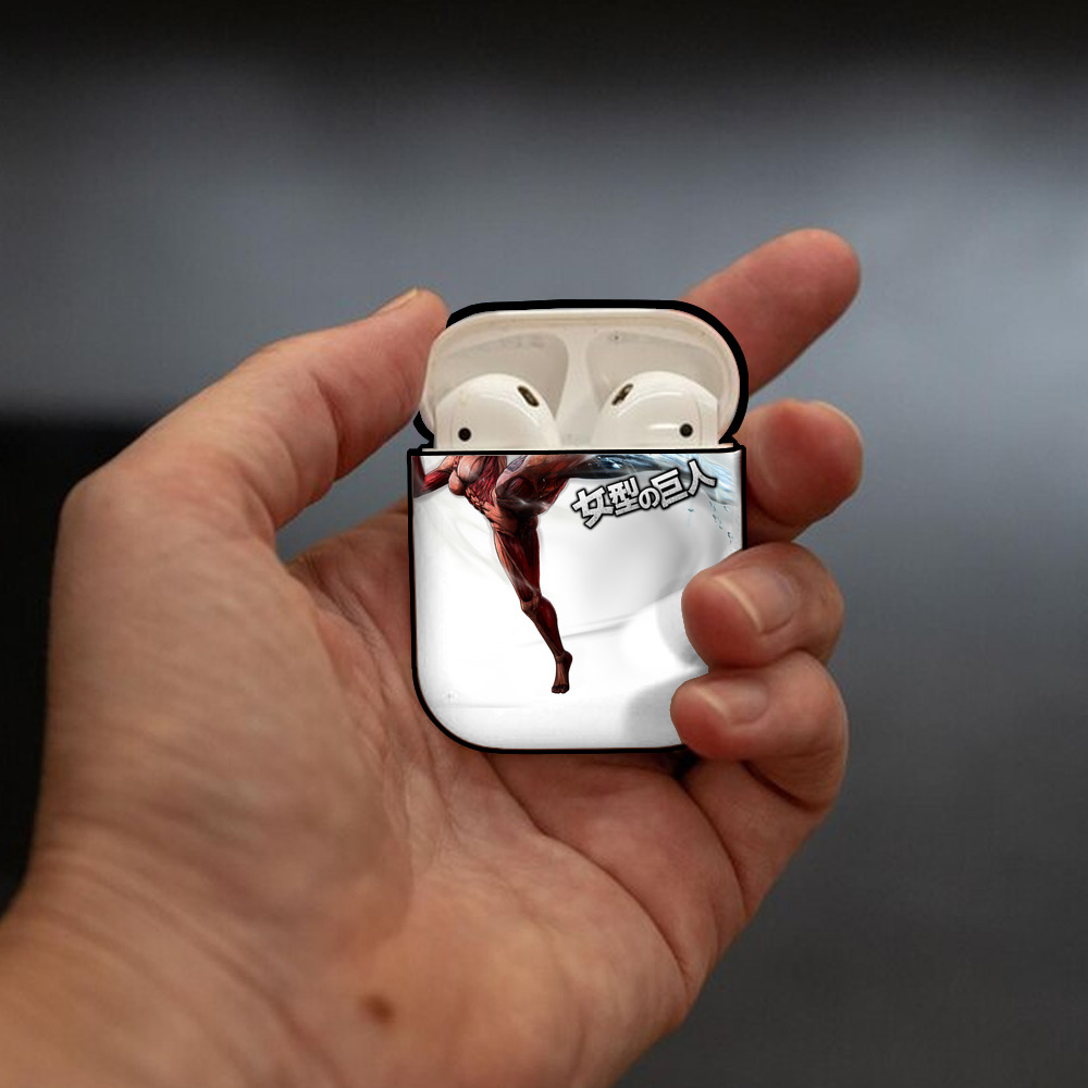 進撃の巨人 Attack on Titan AirPods 第2世代保護ケース ハードシェル ブラック 耐衝撃・防指紋・カラビナ付き