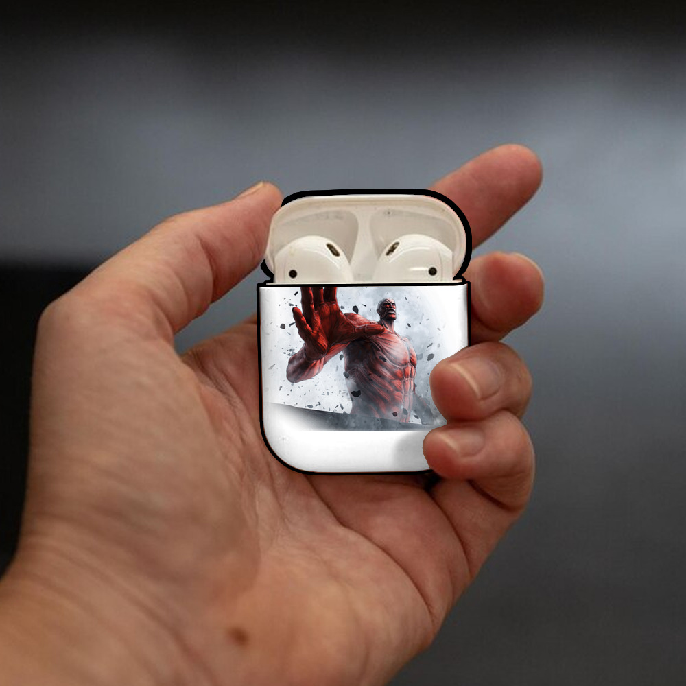 進撃の巨人 Attack on Titan AirPods 第2世代保護ケース ハードシェル ブラック 耐衝撃・防指紋・カラビナ付き
